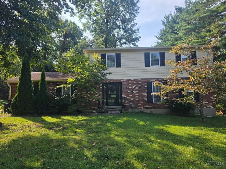 Property Photo: 7651 Burlinehills Court OH 45244