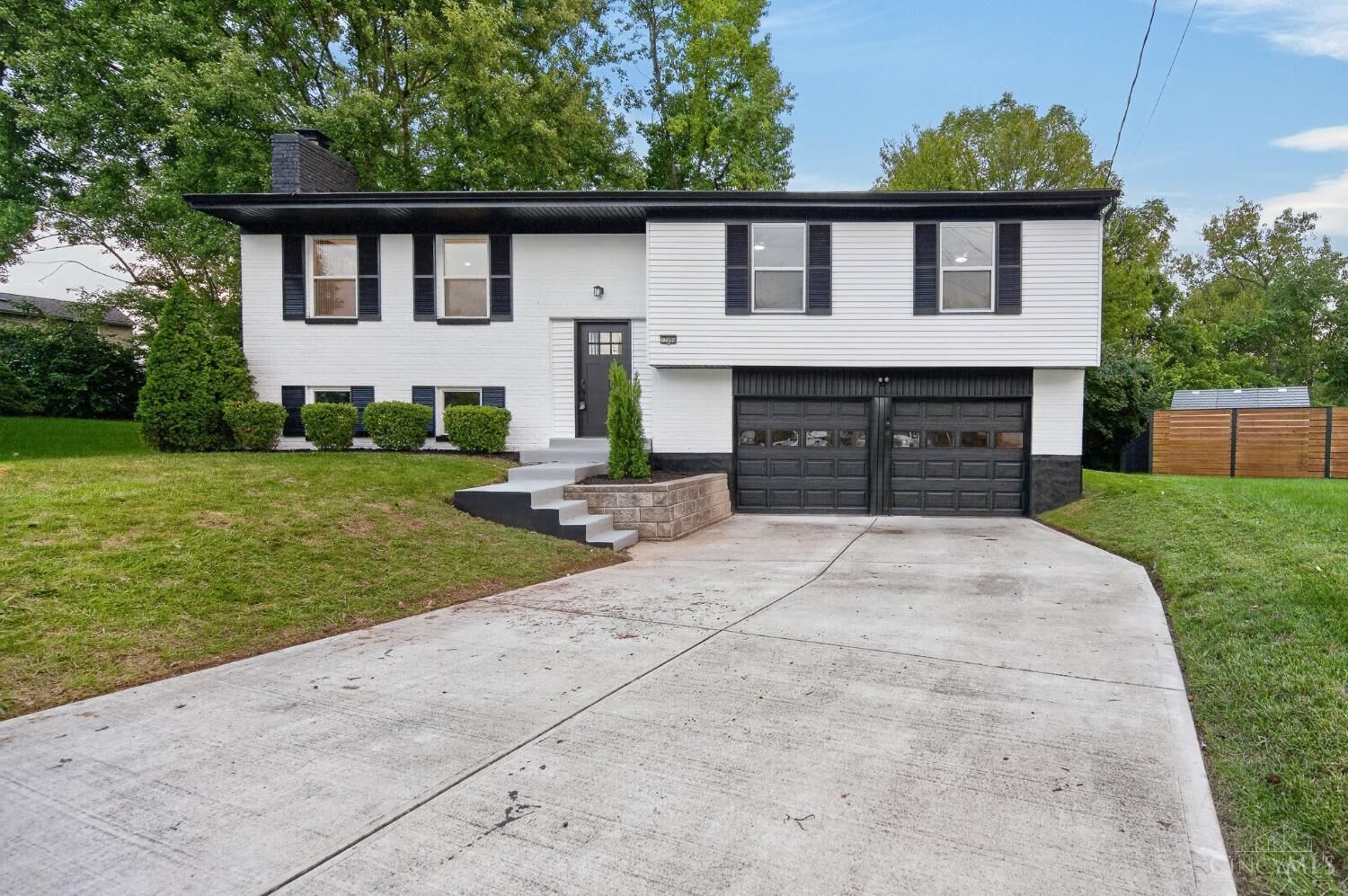 Property Photo: 12080 Greystone Court OH 45240