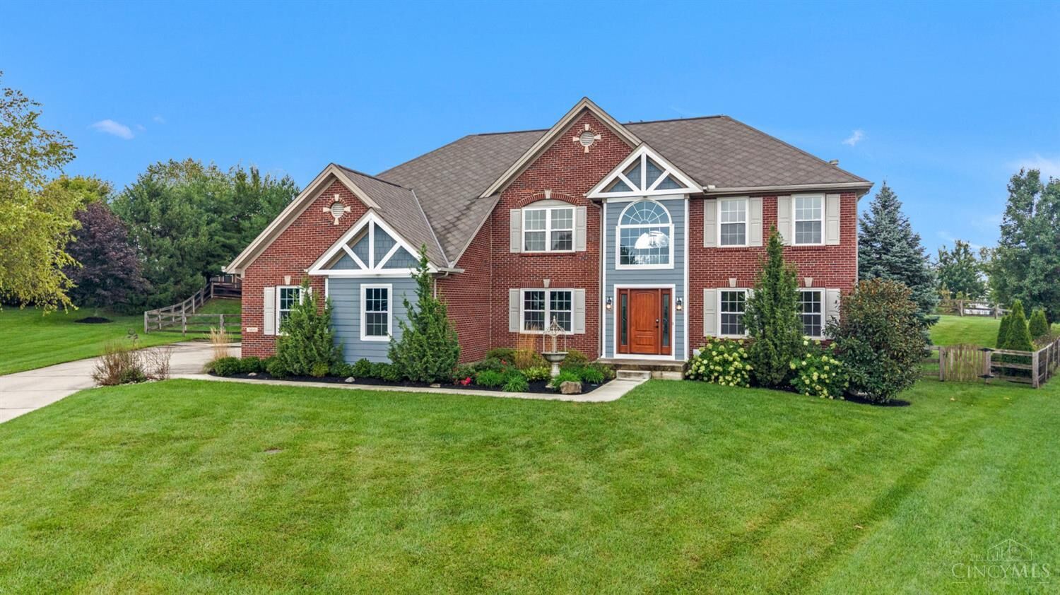 Property Photo:  7455 Airy View Drive  OH 45044 