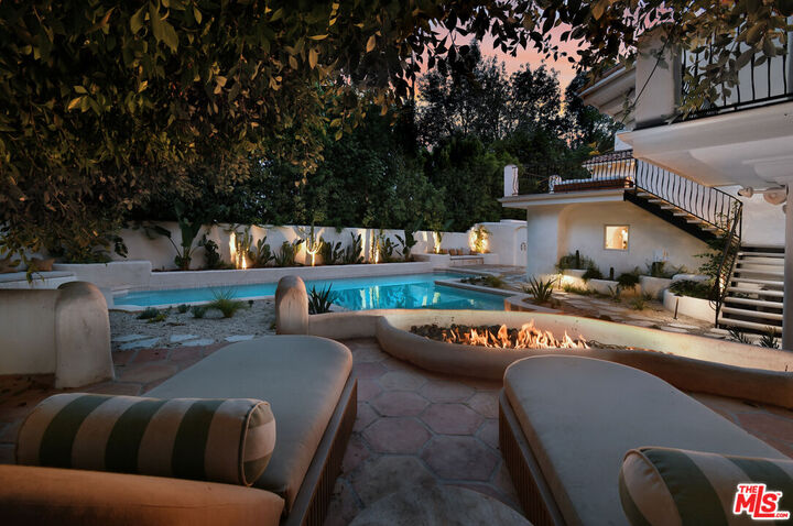 Property Photo:  17647 Belinda St  CA 91316 