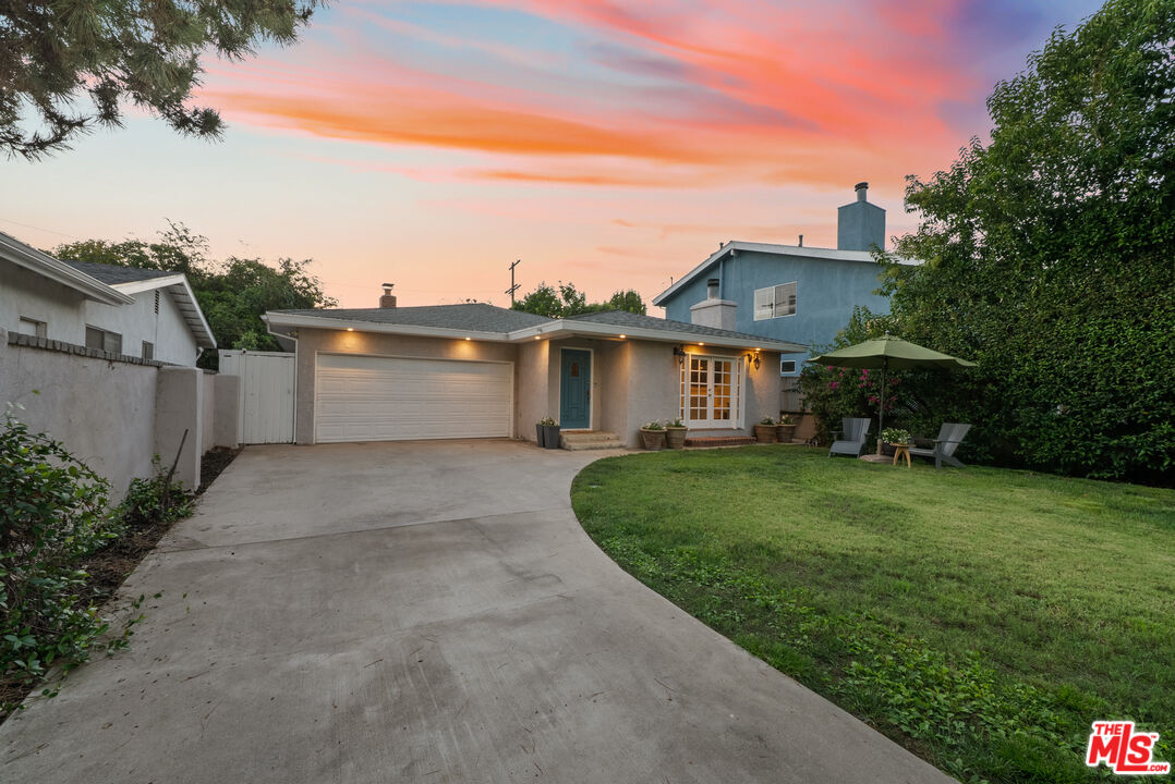 Property Photo: 4311 Laurelgrove Ave CA 91604