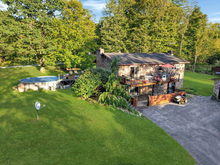 Property Photo: 467 Buskirk Rd PA 15840