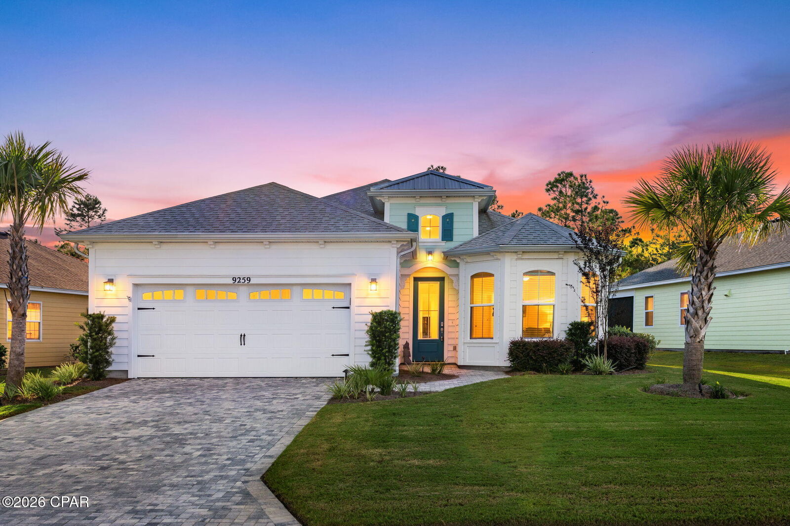 Property Photo: 9259 Paradise Drive FL 32413