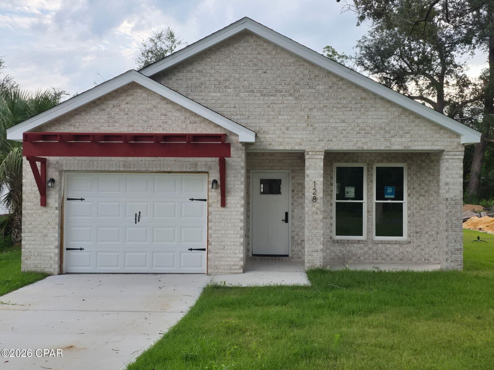 Property Photo: 128 Central Avenue FL 32401