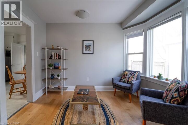 Property Photo:  401 Courtland Avenue East Main  ON N2G 2W3 
