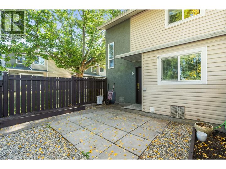 Property Photo:  1809 40 Avenue 19  BC V1T 7X4 