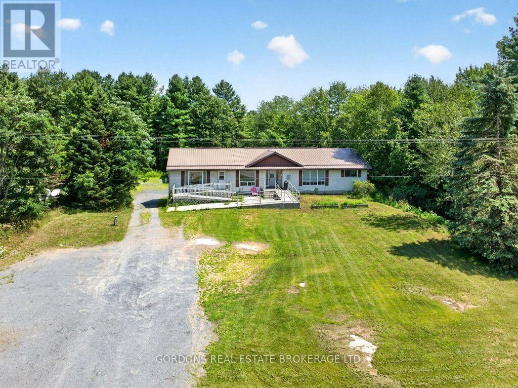 Property Photo:  11703 Highway 41  ON K0H 1Z0 