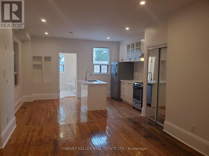 Property Photo: 1300 Lansdowne Avenue Main ON M6K 2V9
