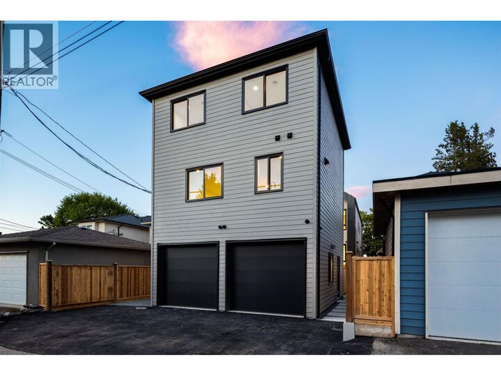 Property Photo: 6831 Salisbury Avenue 3 BC V5E 2Z4