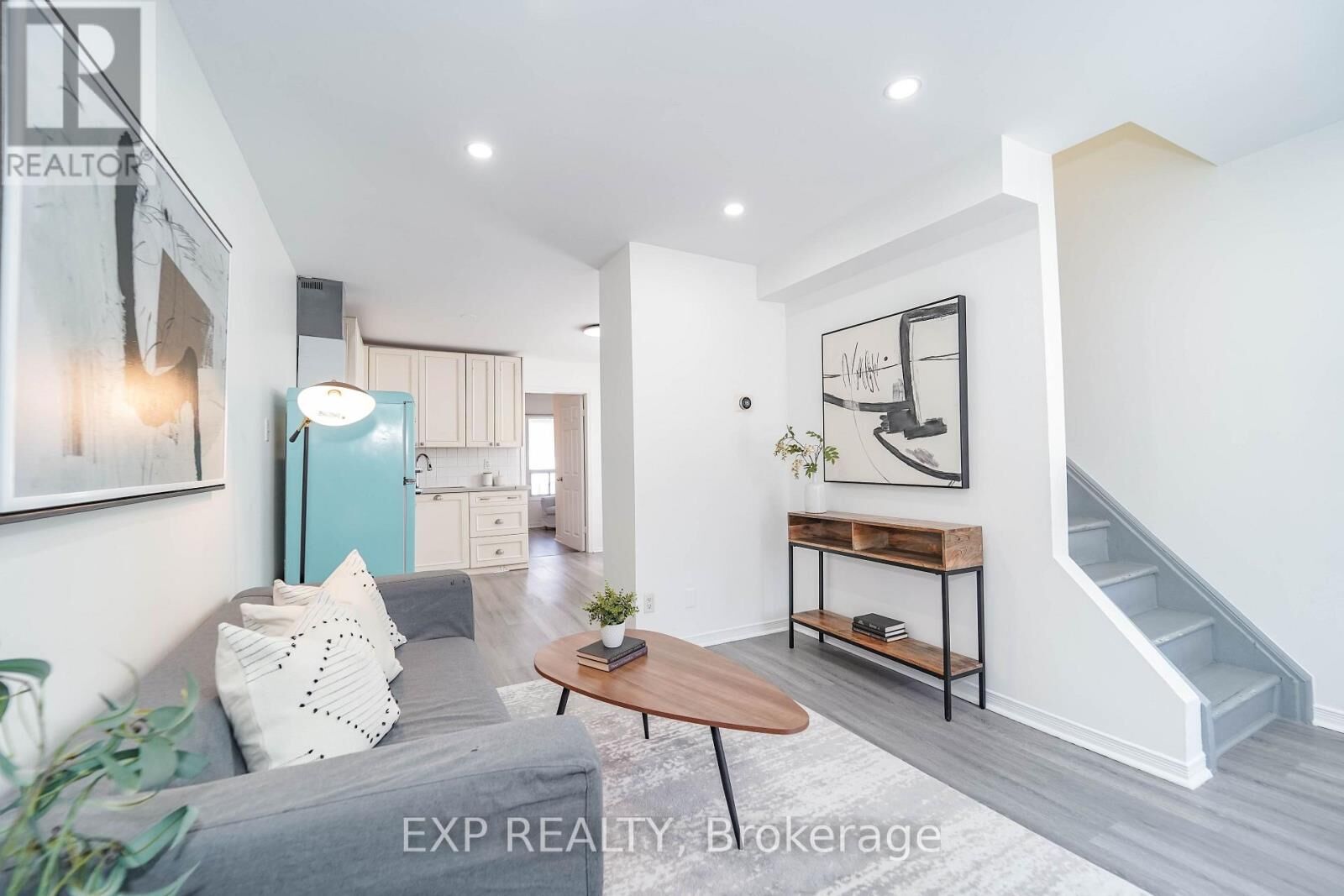 Property Photo: 47 Greendale Avenue Upper ON M6N 4P4