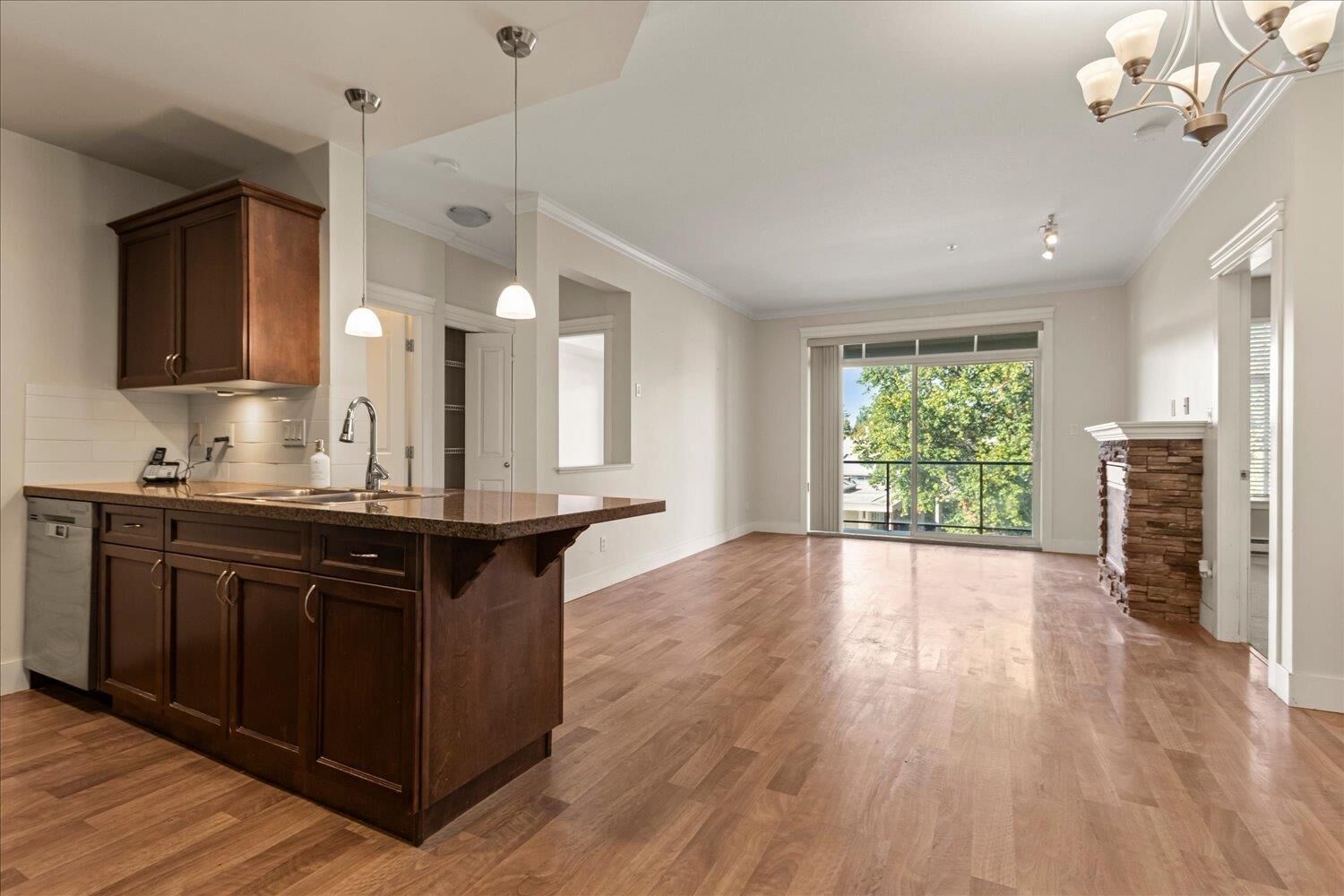 Property Photo:  33338 Mayfair Avenue 302  BC V2S 0A4 