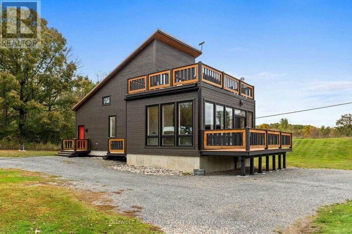 Photo de la propriété: 4210 Scotch Line Road ON K7H 3C5