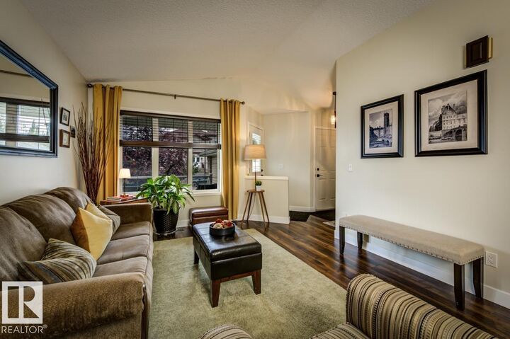 Property Photo:  3 Rue Brunelle  AB T4X 1P5 