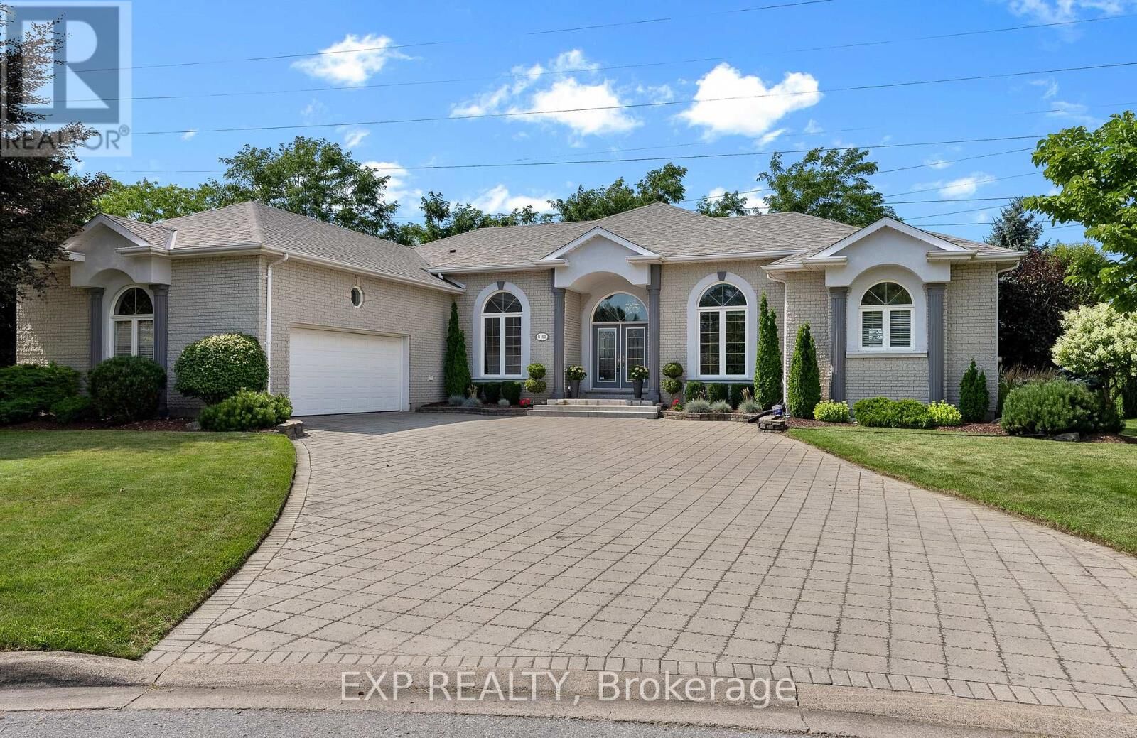 Property Photo:  8113 Fatima Court  ON L2H 2Y8 