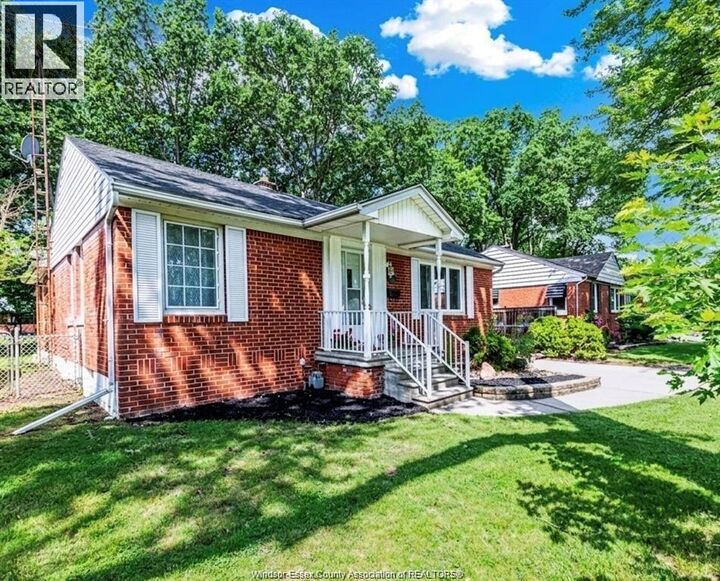 Property Photo: 3365 Curry Avenue ON N9E 2T4