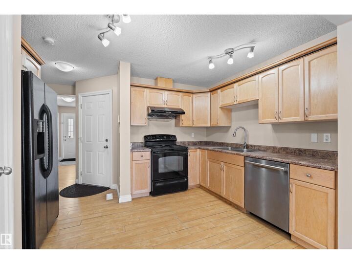 Property Photo:  15504 102 Av NW  AB T5P 0N2 