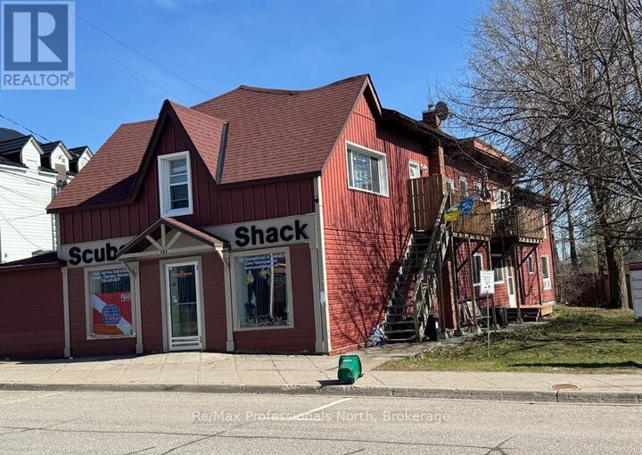 Property Photo:  141 Hotchkiss Street  ON P1P 1H6 