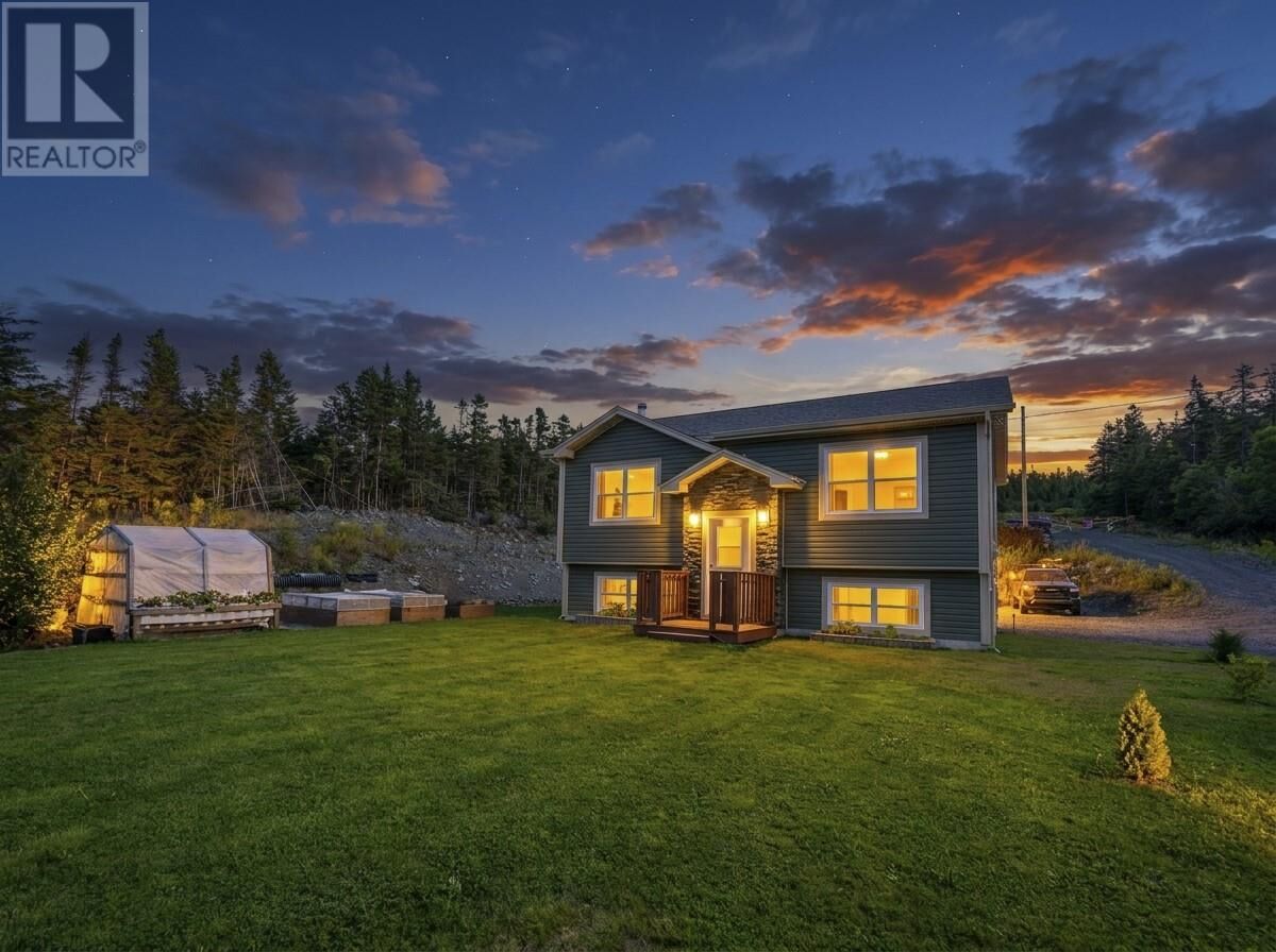 Property Photo:  2 Max's Lane  NL A0B 3L0 