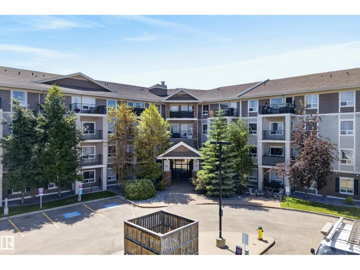 Property Photo: #6223 7331 South Terwillegar Dr NW AB T6R 0L9