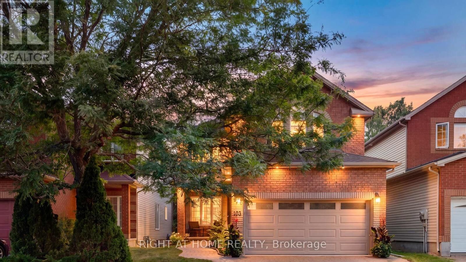 Property Photo:  103 Borealis Crescent  ON K1K 4T6 