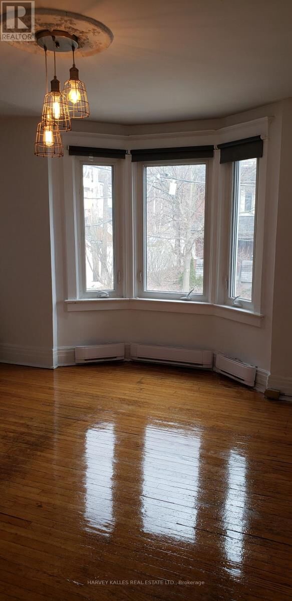 Property Photo:  4 Marchmount Road Upper  ON M6G 2A9 