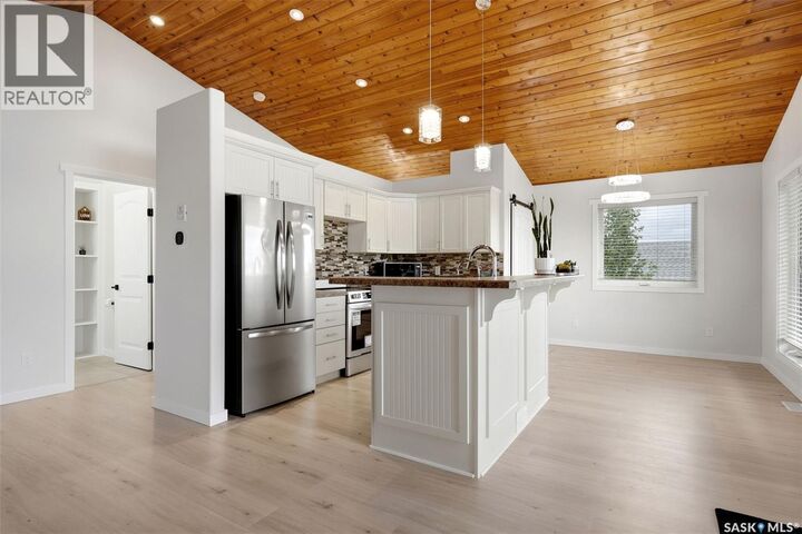 Property Photo:  414 Walter Street  SK S0G 4L0 