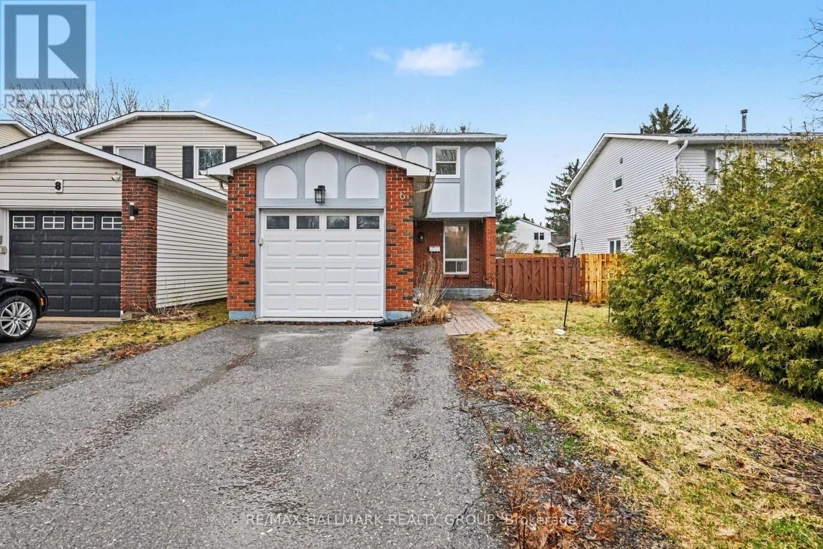 Property Photo:  6 Wolfgang Drive  ON K2J 1T1 