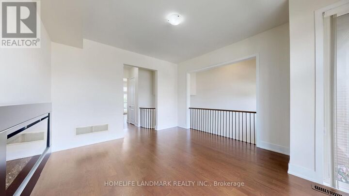 Property Photo: 9180 Bathurst Street ON L4J 0K1