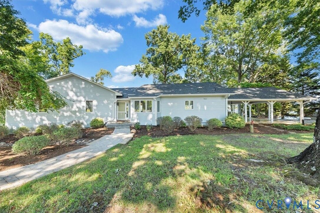 Property Photo: 413 Lakestone Road VA 24176