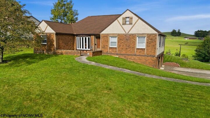Property Photo:  785 Brightridge Drive  WV 26330 