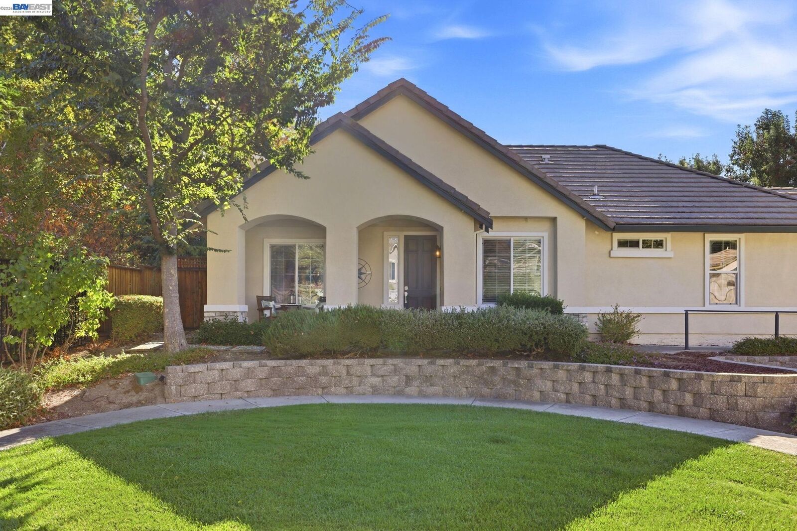 Property Photo:  5926 Linwood Common  CA 94550 