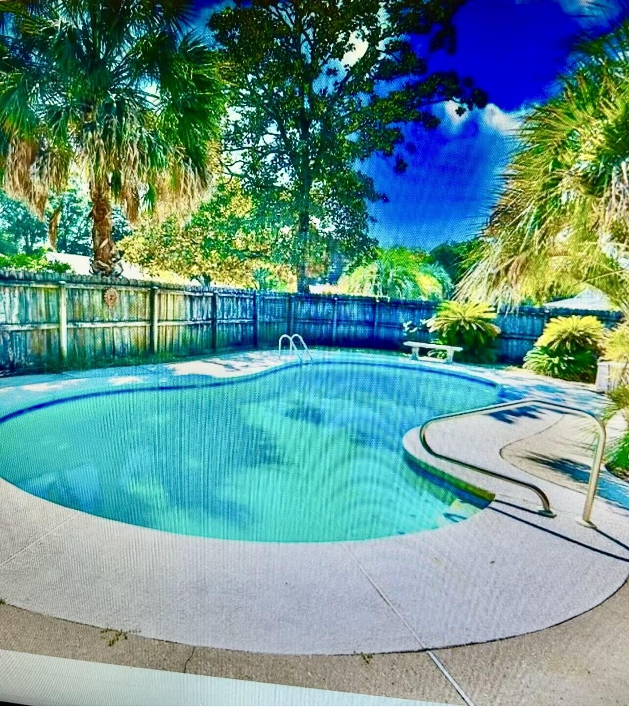 Property Photo:  510 Cheshire Avenue  FL 32547 