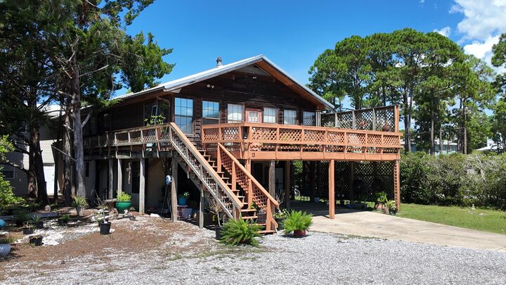 Property Photo: 13 Country Club Drive FL 32459