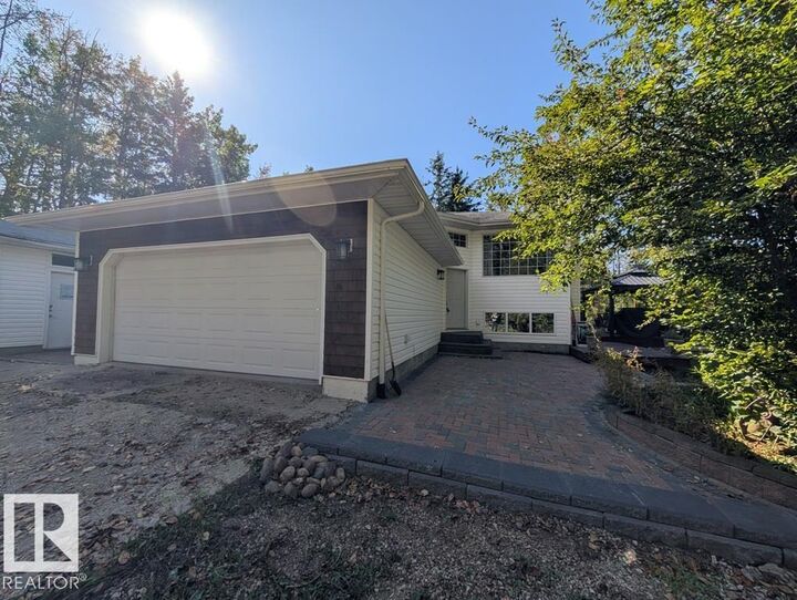 Property Photo: 53347 Rge Road 215 (Hwy 830) 1 AB T8E 2B2
