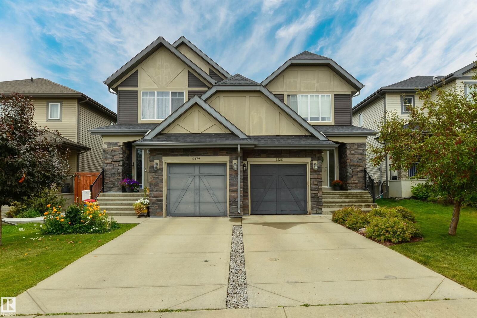 Property Photo:  5228 20 Avenue SW  AB T6X 1V6 