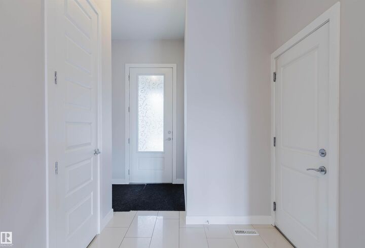 Property Photo:  2921 Anderson Crest SW  AB T6W 2N3 