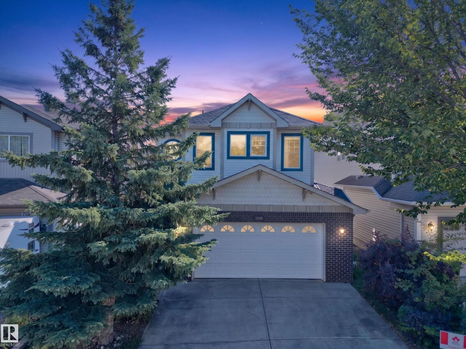 Property Photo:  1850 Rutherford Road SW  AB T6W 0N5 