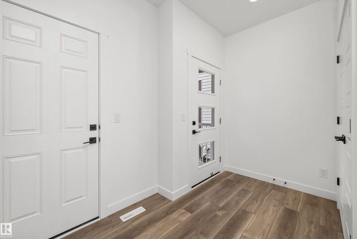 Property Photo:  19115 20 Avenue NW  AB T6M 3E8 