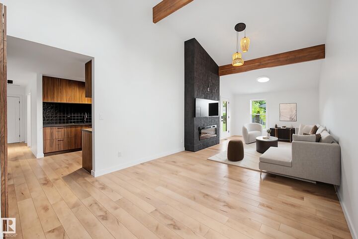 Property Photo:  50 Gillian Crescent  AB T8N 0W1 