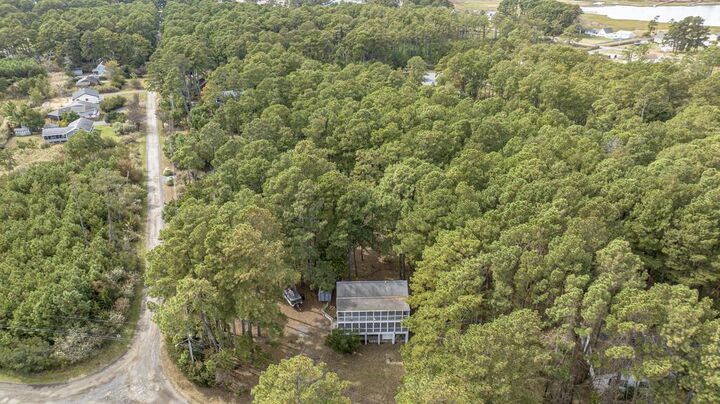 Property Photo: 5471 Oak Dr VA 23336