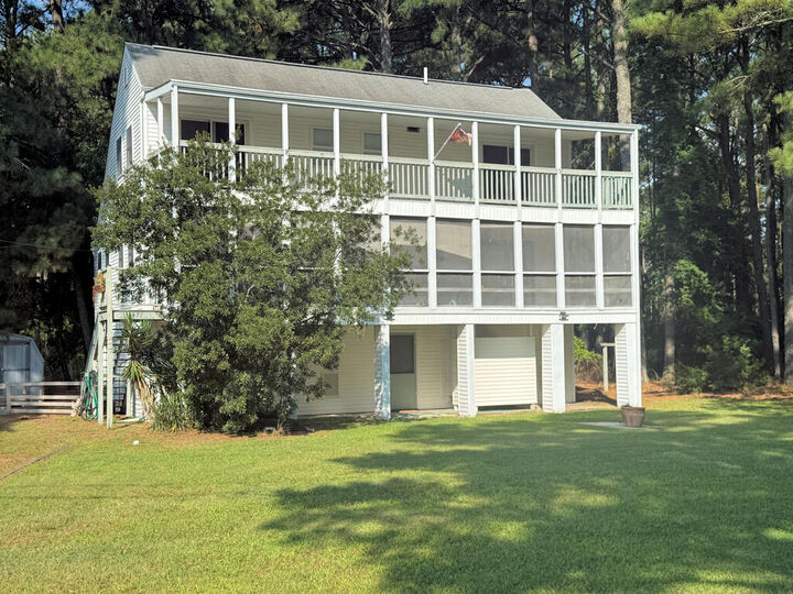 Property Photo:  5471 Oak Dr  VA 23336 