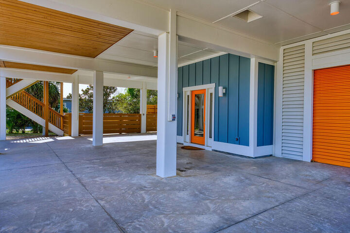 Property Photo:  573 W Gorrie Dr  FL 32328 