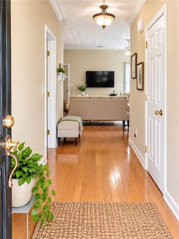 Property Photo: 905 Downyshire Drive GA 30044