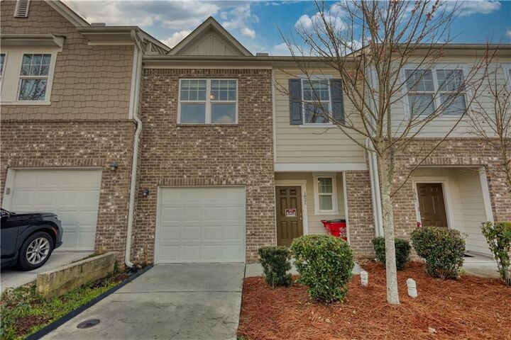 Property Photo: 1821 Millstream Hollow GA 30012