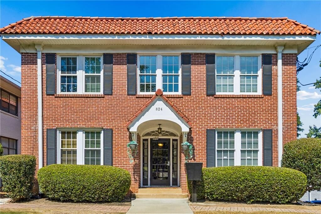 Property Photo:  824 Greenwood Avenue NE 11  GA 30306 