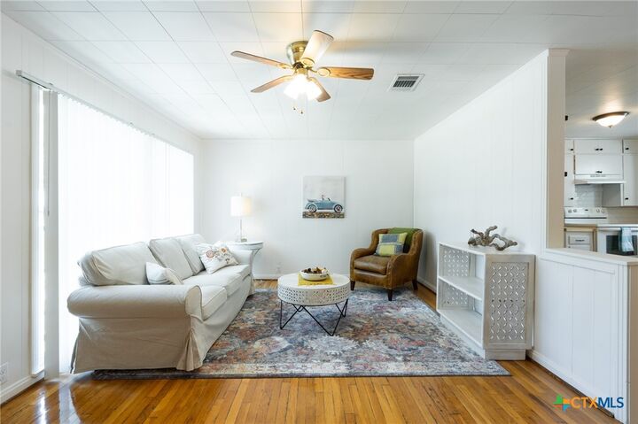 Property Photo:  1909 S 11th Street  TX 76504 