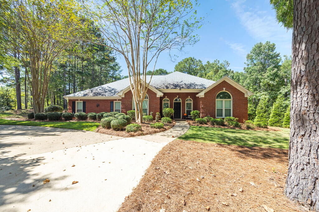 Property Photo:  8801 Greenleaf Drive  GA 31904 