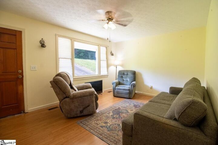 Property Photo: 410 McElhaney Road SC 29690