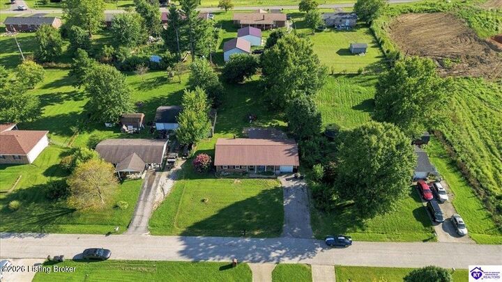 Property Photo: 405 Natalie Dr KY 42701