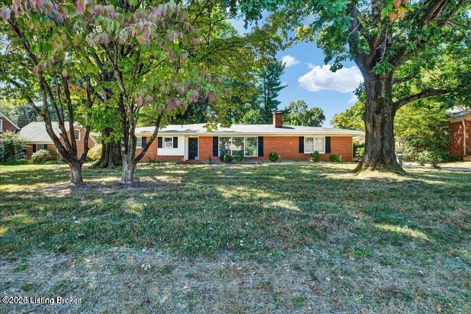 Property Photo: 2706 Lime Kiln Ln KY 40222